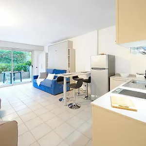 Silvia Degli Aregai Apartment